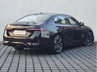 Używany BMW 520 Comfort Edition 197 KM (144 kW) 2025 Czarny szafir metalizowany Sedan/Limuzyna