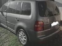 Używany VW Touran 105 KM (77 kW) 2008 Szary Minivan