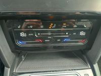 używany VW Passat 1.5dm 150KM 2020r. 144 363km