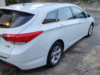 używany Hyundai i40 kombi 1.6 benzyna garażowany