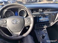 używany Toyota Auris Hybrid 1.8 hybryda z2015r tylko 132000 km