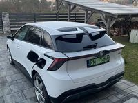 Używany MG MG4 EV Luxury 2023 Biały Hatchback