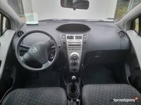 używany Toyota Yaris II