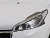 Używany Peugeot 208 82 KM (60 kW) 2015 Biały Hatchback