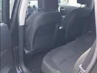 Używany Nissan Qashqai +2 140 KM (102 kW) 2009 Czarny (metalik) SUV