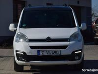 Używany Citroën Berlingo 120 KM (88 kW) 2017 Biały (metalik) Minivan
