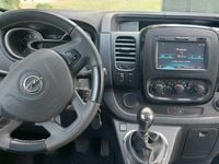 Używany Opel Vivaro 2018 Czarny Minivan