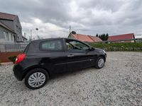 używany Renault Clio II 1.1dm 75KM 2008r. 94 500km