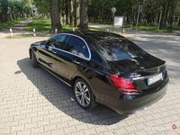 używany Mercedes C300 w205 zadbany i bogato wyposażony