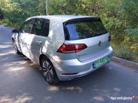 Używany VW e-Golf 100 kW (136 KM) 2019 Srebrny Hatchback