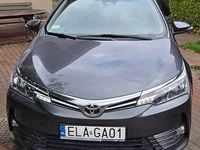 Używany Toyota Corolla 132 KM (97 kW) 2018 Szary Sedan/Limuzyna