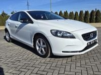 Używany Volvo V40 112 KM (82 kW) 2013 Biały Hatchback