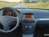 używany Opel Astra 1.9 mały przebieg zadbana serwisowana sprawdź