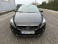 Używany Volvo V40 150 KM (110 kW) 2014 Czarny Hatchback
