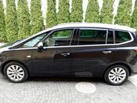 używany Opel Zafira 2dm 165KM 2012r. 157 000km