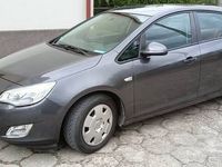 używany Opel Astra 2010r 1.6 b