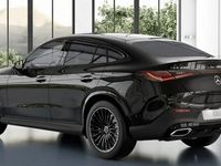 Używany Mercedes GLC200 204 KM (150 kW) 2024 Czarny SUV