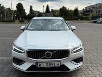 używany Volvo V60 D4 Inscription Polestar 200KM – biała perła, niski przebieg