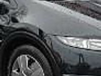 Używany Honda Civic 83 KM (61 kW) 2007 Czarny Hatchback