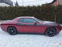 Używany Dodge Challenger 2017 Czerwony Coupe