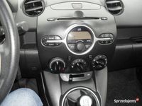 Używany Mazda 2 75 KM (55 kW) 2010 Zielony Hatchback