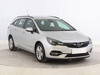 Używany Opel Astra 110 KM (80 kW) 2020 Srebrny Kombi