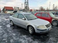Używany VW Passat 2003 Srebrny Sedan/Limuzyna