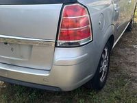 Używany Opel Zafira 2006 Srebrny Minivan