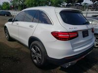 używany Mercedes GLC300 2019, 2.0L, 4x4, porysowany lakier