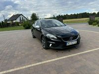 Używany Volvo V40 120 KM (88 kW) 2015 Czarny (metalik) Kombi