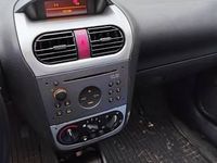 używany Opel Corsa C 1.2 LPG 2003 . Nowy rozrzad