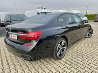 używany BMW 750 3dm 400KM 2017r. 169 000km