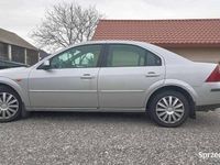 Używany Ford Mondeo 2001 Srebrny Sedan/Limuzyna