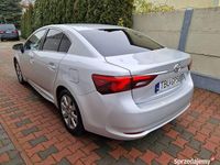 używany Toyota Avensis 