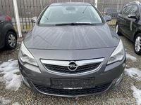 Używany Opel Astra 101 KM (74 kW) 2010 Grafitowy metalik Hatchback