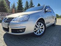 Używany VW Jetta 2010 Żółtozłoty Sedan/Limuzyna
