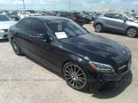 Używany Mercedes C300 255 KM (187 kW) 2019 Czarny Sedan/Limuzyna