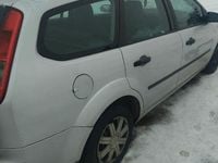 Używany Ford Focus 2005 Srebrny Kombi