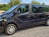 Używany Opel Vivaro 145 KM (106 kW) 2017 Czarny (metalik) Minivan