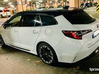 używany Toyota Corolla hybryda 1.8 kombi GR Sport salon