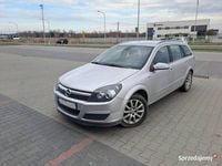 Używany Opel Astra 2005 Srebrny Kombi