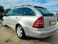 używany Mercedes C180 1.8dm 143KM 2005r. 237 000km