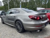 Używany VW Passat R-line 211 KM (155 kW) 2011 Grafitowy metalik Sedan/Limuzyna