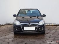 Używany Opel Astra 2010 Czarny Sedan/Limuzyna