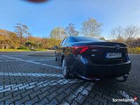 Używany Toyota Avensis 143 KM (105 kW) 2016 Granatowy Sedan/Limuzyna