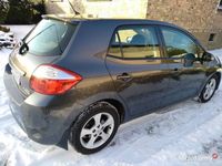 używany Toyota Auris 1,6