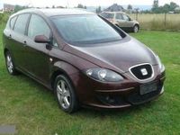 Używany Seat Altea XL 140 KM (102 kW) 2007 Bordowy (metalik) Minivan