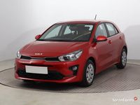 Używany Kia Rio 2023 Czerwony Hatchback
