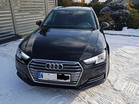 Używany Audi A4 2018 Czarny Kombi