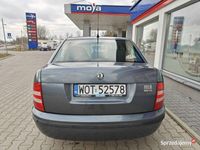 Używany Skoda Fabia 64 KM (47 kW) 2005 Szary Hatchback